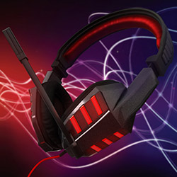 A gaming headset modeled in Maya, rendered with Mental Ray, and composited in Photoshop.